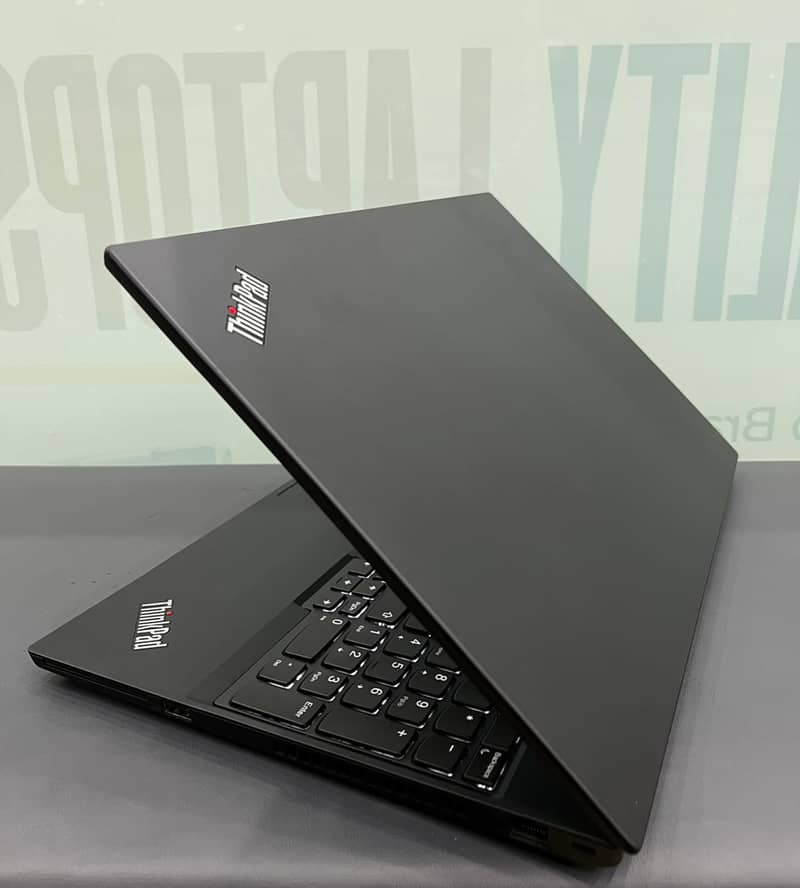 LENOVO P53s - i7-8th 16-256GB - Image 3