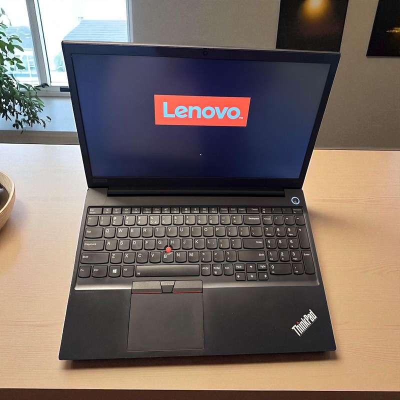 LENOVO E15 - I5-10TH 8-256GB - Image 3